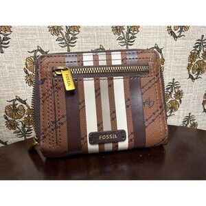 Fossil wallet